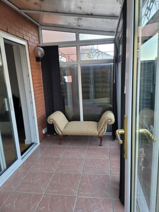 2 Bedroom End Of Terrace House Wellington  Exterior foto